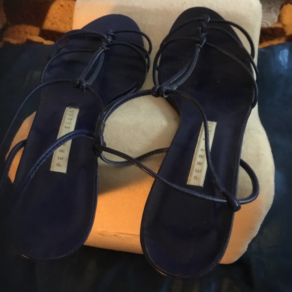 Royal blue Perry Ellis strappy sandals